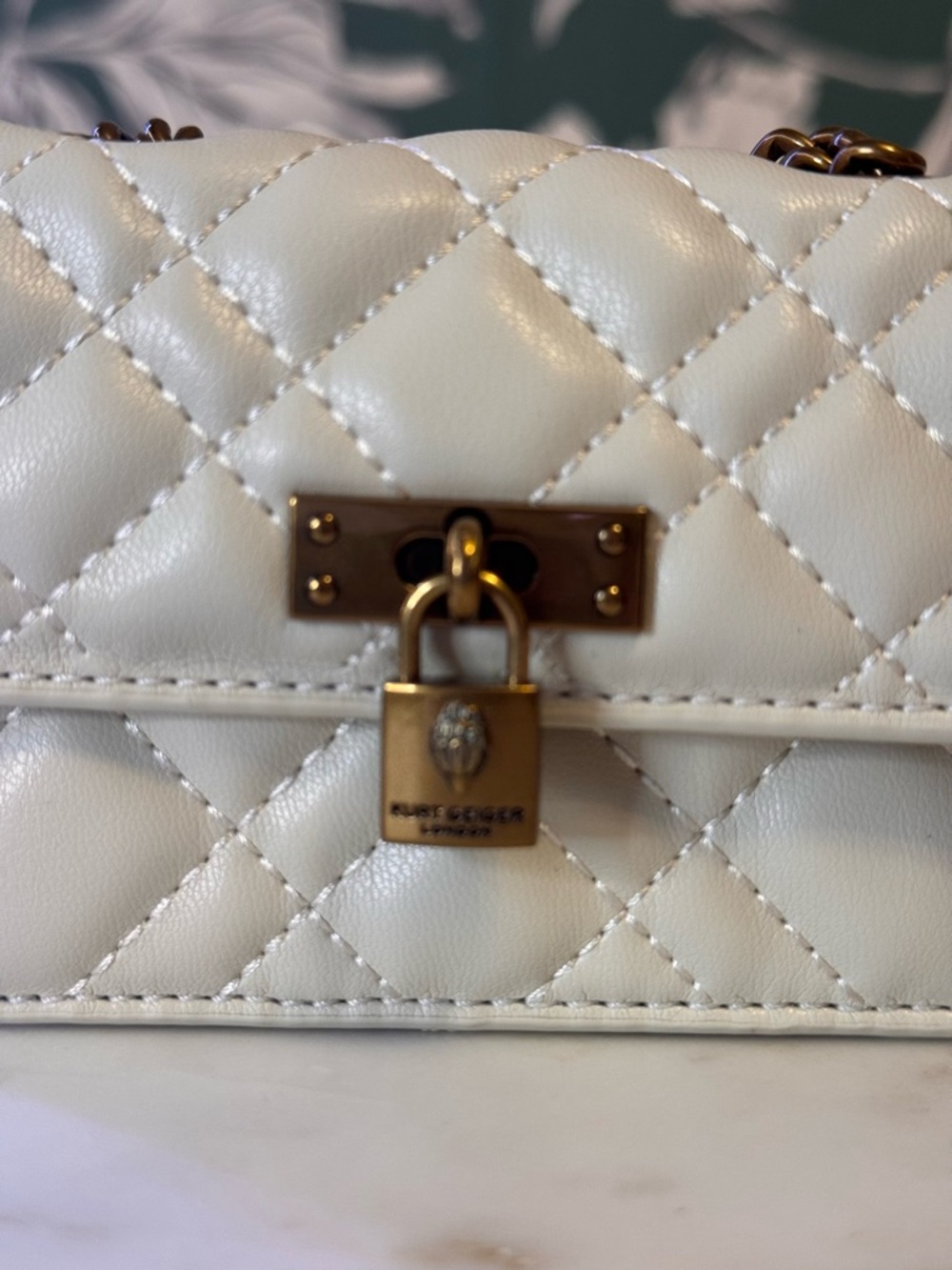 Kurt Geiger 🦅 NWT/NIB! Cream Quilted Mini Chain Bag - Picture 4 of 10
